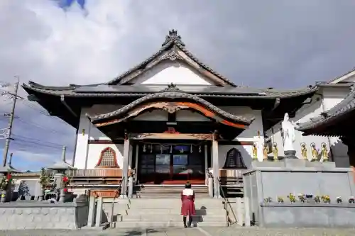 妙進寺の{uncategorized: "未分類", other: "その他", undefined: "問題あり", building: "その他建物", grave: "お墓", sacred_gate: "鳥居", guardian: "狛犬", statue: "像", buddha: "仏像", history: "歴史", nature: "自然", garden: "庭園", animal: "動物", pagoda: "塔", temizu: "手水舎", mountain_gate: "山門・神門", sanctuary: "本殿・本堂", subordinate: "末社・摂社", art: "芸術", scenery: "景色", jizo: "地蔵", ema: "絵馬", goshuin: "御朱印", omikuji: "おみくじ", items: "授与品その他", amulet: "お守り", goshuincho: "御朱印帳", eats: "食事", festival: "お祭り", votive_dance: "神楽", shichigosan: "七五三参", wedding: "結婚式", experience: "体験その他", initially: "初詣", around: "周辺", anti_infection: "感染症対策"}