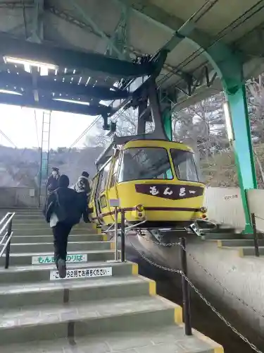 秩父神社の{uncategorized: "未分類", other: "その他", undefined: "問題あり", building: "その他建物", grave: "お墓", sacred_gate: "鳥居", guardian: "狛犬", statue: "像", buddha: "仏像", history: "歴史", nature: "自然", garden: "庭園", animal: "動物", pagoda: "塔", temizu: "手水舎", mountain_gate: "山門・神門", sanctuary: "本殿・本堂", subordinate: "末社・摂社", art: "芸術", scenery: "景色", jizo: "地蔵", ema: "絵馬", goshuin: "御朱印", omikuji: "おみくじ", items: "授与品その他", amulet: "お守り", goshuincho: "御朱印帳", eats: "食事", festival: "お祭り", votive_dance: "神楽", shichigosan: "七五三参", wedding: "結婚式", experience: "体験その他", initially: "初詣", around: "周辺", anti_infection: "感染症対策"}