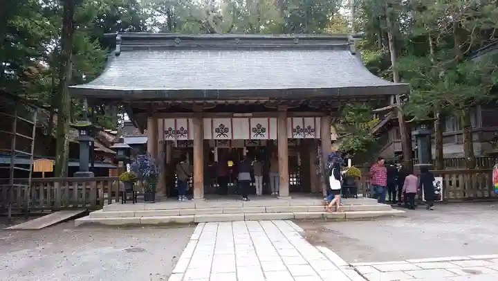 諏訪大社の本殿・本堂