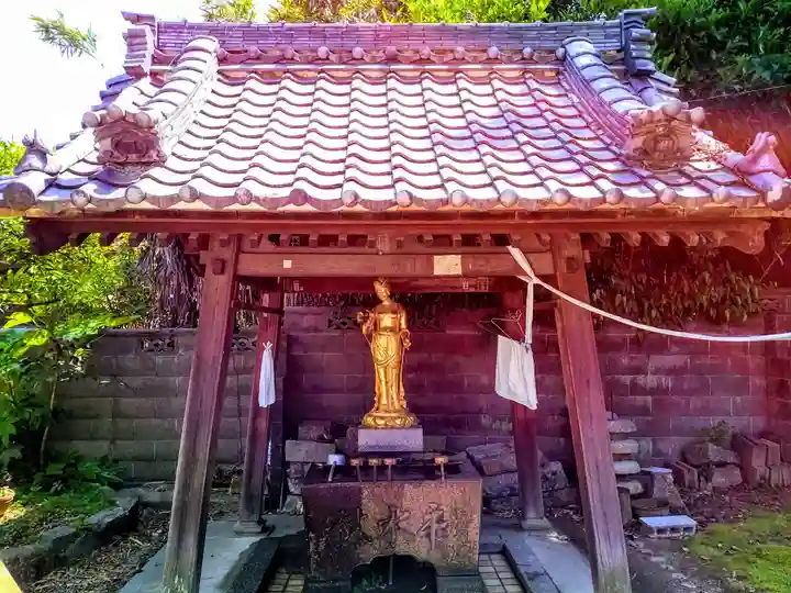 蓮花院の手水舎