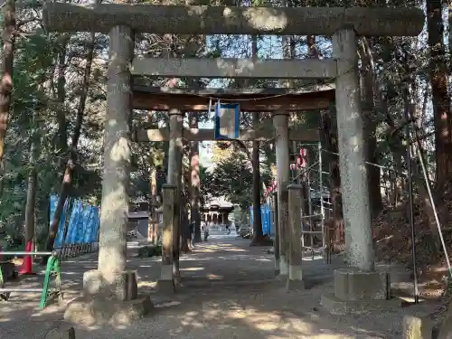 腰掛神社の{uncategorized: "未分類", other: "その他", undefined: "問題あり", building: "その他建物", grave: "お墓", sacred_gate: "鳥居", guardian: "狛犬", statue: "像", buddha: "仏像", history: "歴史", nature: "自然", garden: "庭園", animal: "動物", pagoda: "塔", temizu: "手水舎", mountain_gate: "山門・神門", sanctuary: "本殿・本堂", subordinate: "末社・摂社", art: "芸術", scenery: "景色", jizo: "地蔵", ema: "絵馬", goshuin: "御朱印", omikuji: "おみくじ", items: "授与品その他", amulet: "お守り", goshuincho: "御朱印帳", eats: "食事", festival: "お祭り", votive_dance: "神楽", shichigosan: "七五三参", wedding: "結婚式", experience: "体験その他", initially: "初詣", around: "周辺", anti_infection: "感染症対策"}