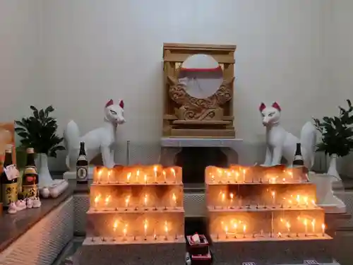 高屋敷稲荷神社の末社・摂社