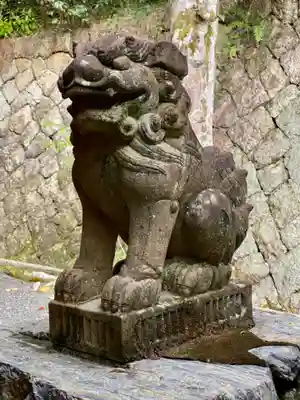 諸羽神社の狛犬