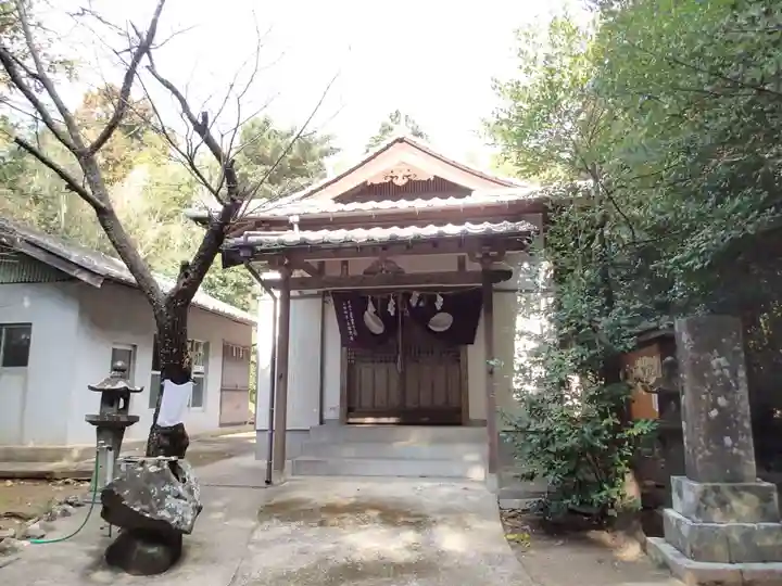 興神社の本殿・本堂