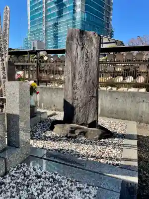 本教寺の{uncategorized: "未分類", other: "その他", undefined: "問題あり", building: "その他建物", grave: "お墓", sacred_gate: "鳥居", guardian: "狛犬", statue: "像", buddha: "仏像", history: "歴史", nature: "自然", garden: "庭園", animal: "動物", pagoda: "塔", temizu: "手水舎", mountain_gate: "山門・神門", sanctuary: "本殿・本堂", subordinate: "末社・摂社", art: "芸術", scenery: "景色", jizo: "地蔵", ema: "絵馬", goshuin: "御朱印", omikuji: "おみくじ", items: "授与品その他", amulet: "お守り", goshuincho: "御朱印帳", eats: "食事", festival: "お祭り", votive_dance: "神楽", shichigosan: "七五三参", wedding: "結婚式", experience: "体験その他", initially: "初詣", around: "周辺", anti_infection: "感染症対策"}