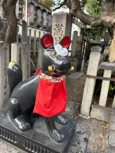 満足稲荷神社の{uncategorized: "未分類", other: "その他", undefined: "問題あり", building: "その他建物", grave: "お墓", sacred_gate: "鳥居", guardian: "狛犬", statue: "像", buddha: "仏像", history: "歴史", nature: "自然", garden: "庭園", animal: "動物", pagoda: "塔", temizu: "手水舎", mountain_gate: "山門・神門", sanctuary: "本殿・本堂", subordinate: "末社・摂社", art: "芸術", scenery: "景色", jizo: "地蔵", ema: "絵馬", goshuin: "御朱印", omikuji: "おみくじ", items: "授与品その他", amulet: "お守り", goshuincho: "御朱印帳", eats: "食事", festival: "お祭り", votive_dance: "神楽", shichigosan: "七五三参", wedding: "結婚式", experience: "体験その他", initially: "初詣", around: "周辺", anti_infection: "感染症対策"}