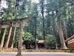 室生龍穴神社の建物その他