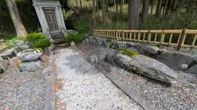 一ノ宮神社の{uncategorized: "未分類", other: "その他", undefined: "問題あり", building: "その他建物", grave: "お墓", sacred_gate: "鳥居", guardian: "狛犬", statue: "像", buddha: "仏像", history: "歴史", nature: "自然", garden: "庭園", animal: "動物", pagoda: "塔", temizu: "手水舎", mountain_gate: "山門・神門", sanctuary: "本殿・本堂", subordinate: "末社・摂社", art: "芸術", scenery: "景色", jizo: "地蔵", ema: "絵馬", goshuin: "御朱印", omikuji: "おみくじ", items: "授与品その他", amulet: "お守り", goshuincho: "御朱印帳", eats: "食事", festival: "お祭り", votive_dance: "神楽", shichigosan: "七五三参", wedding: "結婚式", experience: "体験その他", initially: "初詣", around: "周辺", anti_infection: "感染症対策"}