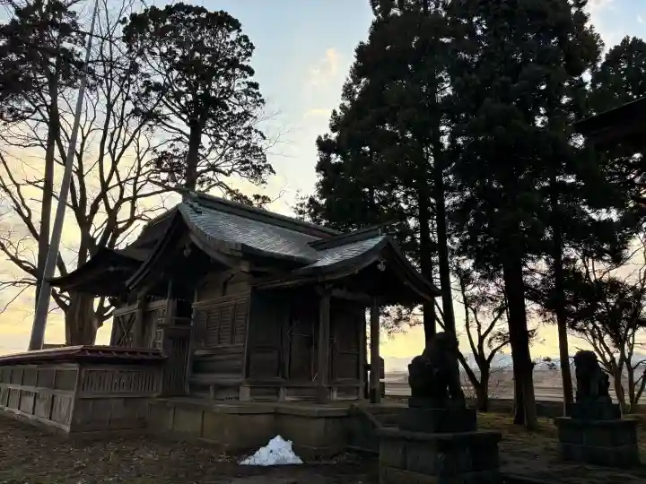 古四王神社の{uncategorized: "未分類", other: "その他", undefined: "問題あり", building: "その他建物", grave: "お墓", sacred_gate: "鳥居", guardian: "狛犬", statue: "像", buddha: "仏像", history: "歴史", nature: "自然", garden: "庭園", animal: "動物", pagoda: "塔", temizu: "手水舎", mountain_gate: "山門・神門", sanctuary: "本殿・本堂", subordinate: "末社・摂社", art: "芸術", scenery: "景色", jizo: "地蔵", ema: "絵馬", goshuin: "御朱印", omikuji: "おみくじ", items: "授与品その他", amulet: "お守り", goshuincho: "御朱印帳", eats: "食事", festival: "お祭り", votive_dance: "神楽", shichigosan: "七五三参", wedding: "結婚式", experience: "体験その他", initially: "初詣", around: "周辺", anti_infection: "感染症対策"}