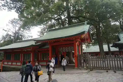 武蔵一宮氷川神社の山門・神門