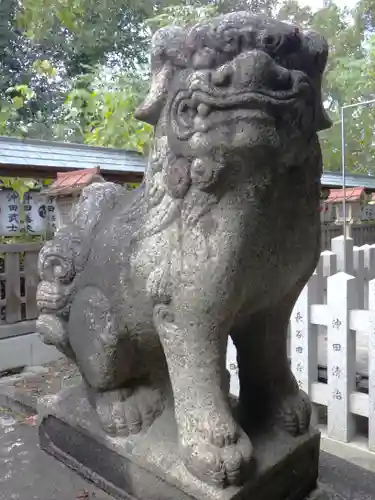 羽束師坐高御産日神社の狛犬