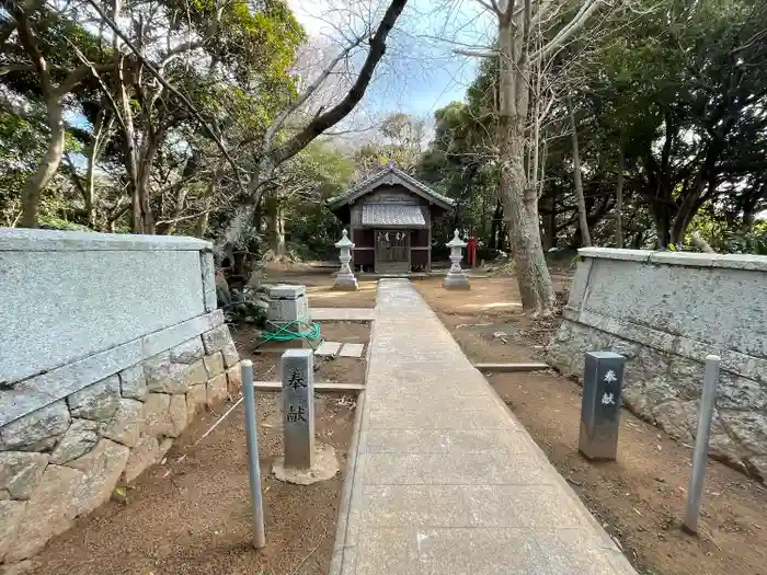 津加計志神社の建物その他