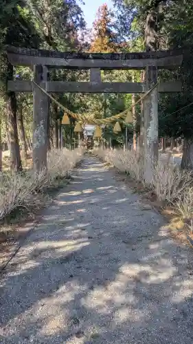 磯山神社の{uncategorized: "未分類", other: "その他", undefined: "問題あり", building: "その他建物", grave: "お墓", sacred_gate: "鳥居", guardian: "狛犬", statue: "像", buddha: "仏像", history: "歴史", nature: "自然", garden: "庭園", animal: "動物", pagoda: "塔", temizu: "手水舎", mountain_gate: "山門・神門", sanctuary: "本殿・本堂", subordinate: "末社・摂社", art: "芸術", scenery: "景色", jizo: "地蔵", ema: "絵馬", goshuin: "御朱印", omikuji: "おみくじ", items: "授与品その他", amulet: "お守り", goshuincho: "御朱印帳", eats: "食事", festival: "お祭り", votive_dance: "神楽", shichigosan: "七五三参", wedding: "結婚式", experience: "体験その他", initially: "初詣", around: "周辺", anti_infection: "感染症対策"}