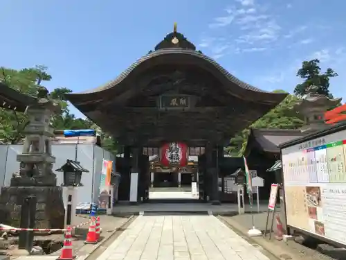 竹駒神社の山門