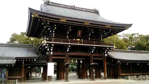 真清田神社の山門・神門