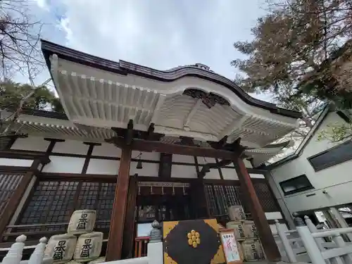 鳥越神社の本殿・本堂