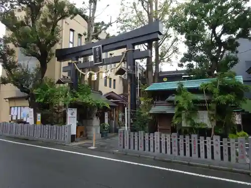 菊名神社の鳥居