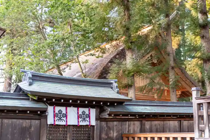 諏訪大社下社秋宮(長野県)