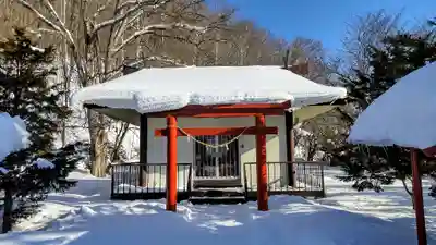 下宇莫別神社の本殿・本堂