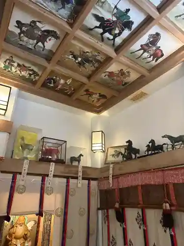 矢先稲荷神社の{uncategorized: "未分類", other: "その他", undefined: "問題あり", building: "その他建物", grave: "お墓", sacred_gate: "鳥居", guardian: "狛犬", statue: "像", buddha: "仏像", history: "歴史", nature: "自然", garden: "庭園", animal: "動物", pagoda: "塔", temizu: "手水舎", mountain_gate: "山門・神門", sanctuary: "本殿・本堂", subordinate: "末社・摂社", art: "芸術", scenery: "景色", jizo: "地蔵", ema: "絵馬", goshuin: "御朱印", omikuji: "おみくじ", items: "授与品その他", amulet: "お守り", goshuincho: "御朱印帳", eats: "食事", festival: "お祭り", votive_dance: "神楽", shichigosan: "七五三参", wedding: "結婚式", experience: "体験その他", initially: "初詣", around: "周辺", anti_infection: "感染症対策"}