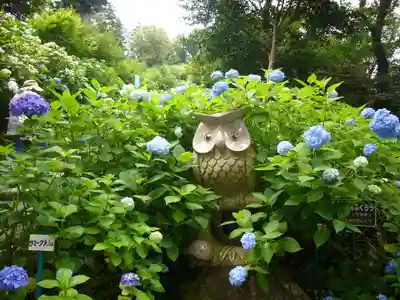 鷲子山上神社の像