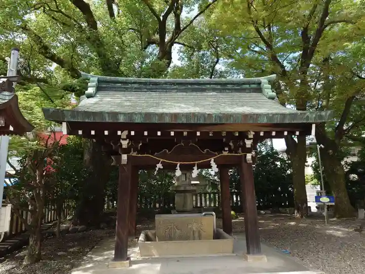 溝旗神社(肇國神社)の手水舎