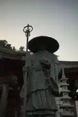 法恩寺の像