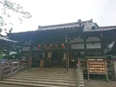 新井薬師(梅照院)の本殿・本堂