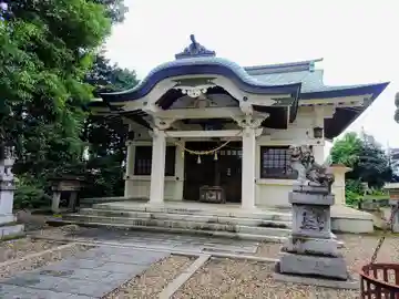 新屋社の本殿・本堂