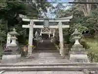 石座神社の{uncategorized: "未分類", other: "その他", undefined: "問題あり", building: "その他建物", grave: "お墓", sacred_gate: "鳥居", guardian: "狛犬", statue: "像", buddha: "仏像", history: "歴史", nature: "自然", garden: "庭園", animal: "動物", pagoda: "塔", temizu: "手水舎", mountain_gate: "山門・神門", sanctuary: "本殿・本堂", subordinate: "末社・摂社", art: "芸術", scenery: "景色", jizo: "地蔵", ema: "絵馬", goshuin: "御朱印", omikuji: "おみくじ", items: "授与品その他", amulet: "お守り", goshuincho: "御朱印帳", eats: "食事", festival: "お祭り", votive_dance: "神楽", shichigosan: "七五三参", wedding: "結婚式", experience: "体験その他", initially: "初詣", around: "周辺", anti_infection: "感染症対策"}