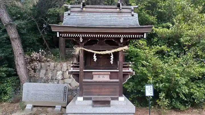 鶴崎神社の末社・摂社