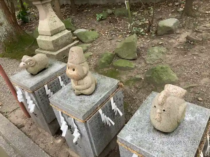 日枝神社の像