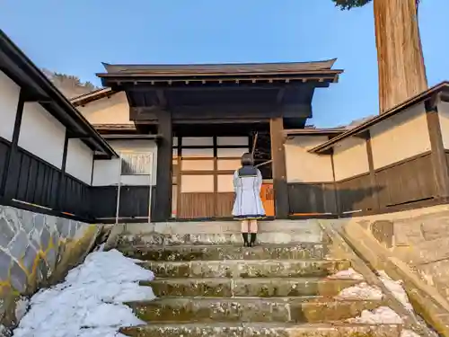 諏訪善光寺の山門