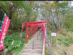 草津穴守稲荷神社の鳥居