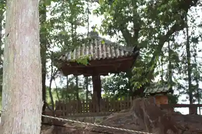 二上山傘堂(奈良県)