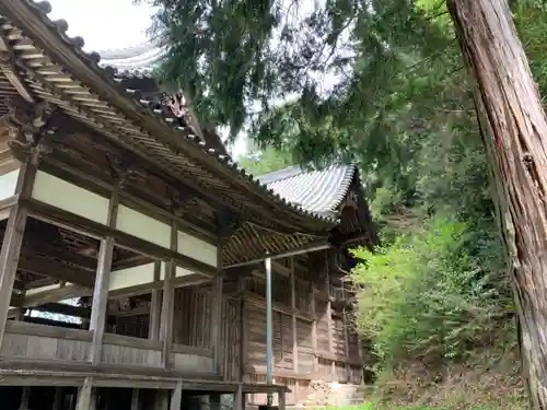 岩尾神社の本殿・本堂