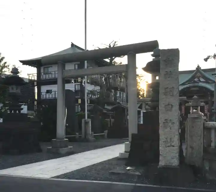 羽田神社の鳥居