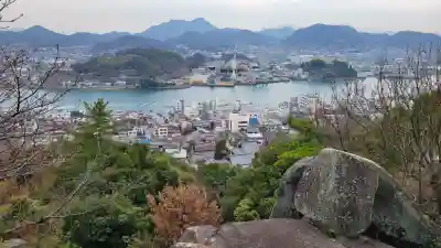 千光寺の{uncategorized: "未分類", other: "その他", undefined: "問題あり", building: "その他建物", grave: "お墓", sacred_gate: "鳥居", guardian: "狛犬", statue: "像", buddha: "仏像", history: "歴史", nature: "自然", garden: "庭園", animal: "動物", pagoda: "塔", temizu: "手水舎", mountain_gate: "山門・神門", sanctuary: "本殿・本堂", subordinate: "末社・摂社", art: "芸術", scenery: "景色", jizo: "地蔵", ema: "絵馬", goshuin: "御朱印", omikuji: "おみくじ", items: "授与品その他", amulet: "お守り", goshuincho: "御朱印帳", eats: "食事", festival: "お祭り", votive_dance: "神楽", shichigosan: "七五三参", wedding: "結婚式", experience: "体験その他", initially: "初詣", around: "周辺", anti_infection: "感染症対策"}