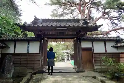 東昌寺の山門・神門
