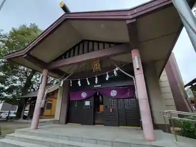日野八坂神社の本殿・本堂