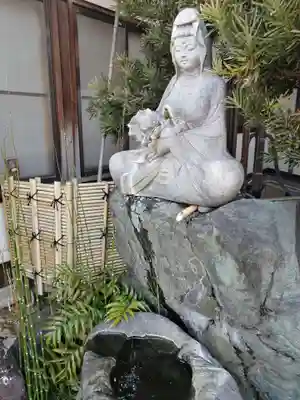 間々観音（龍音寺）の手水舎