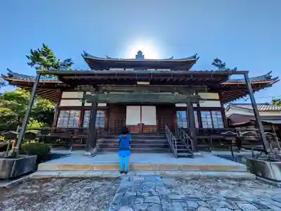 円成寺の本殿・本堂