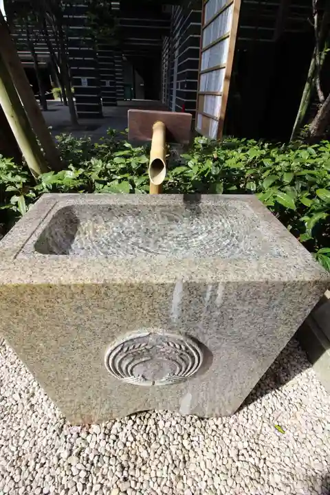 茶ノ木神社の手水舎