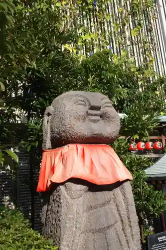 三囲神社銀座摂社の地蔵