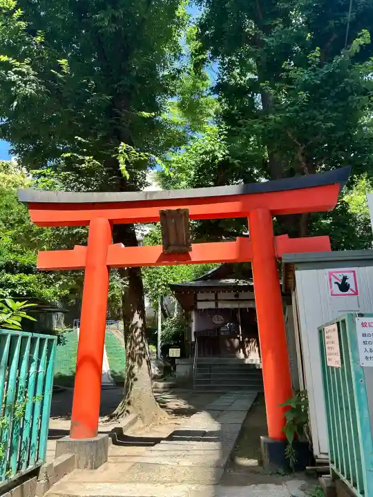 出世稲荷神社(春日稲荷神社)(東京都)