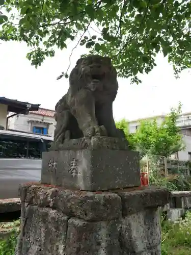 平出雷電神社の狛犬