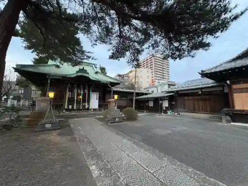 駒留八幡神社の{uncategorized: "未分類", other: "その他", undefined: "問題あり", building: "その他建物", grave: "お墓", sacred_gate: "鳥居", guardian: "狛犬", statue: "像", buddha: "仏像", history: "歴史", nature: "自然", garden: "庭園", animal: "動物", pagoda: "塔", temizu: "手水舎", mountain_gate: "山門・神門", sanctuary: "本殿・本堂", subordinate: "末社・摂社", art: "芸術", scenery: "景色", jizo: "地蔵", ema: "絵馬", goshuin: "御朱印", omikuji: "おみくじ", items: "授与品その他", amulet: "お守り", goshuincho: "御朱印帳", eats: "食事", festival: "お祭り", votive_dance: "神楽", shichigosan: "七五三参", wedding: "結婚式", experience: "体験その他", initially: "初詣", around: "周辺", anti_infection: "感染症対策"}
