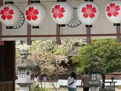 平野神社の{uncategorized: "未分類", other: "その他", undefined: "問題あり", building: "その他建物", grave: "お墓", sacred_gate: "鳥居", guardian: "狛犬", statue: "像", buddha: "仏像", history: "歴史", nature: "自然", garden: "庭園", animal: "動物", pagoda: "塔", temizu: "手水舎", mountain_gate: "山門・神門", sanctuary: "本殿・本堂", subordinate: "末社・摂社", art: "芸術", scenery: "景色", jizo: "地蔵", ema: "絵馬", goshuin: "御朱印", omikuji: "おみくじ", items: "授与品その他", amulet: "お守り", goshuincho: "御朱印帳", eats: "食事", festival: "お祭り", votive_dance: "神楽", shichigosan: "七五三参", wedding: "結婚式", experience: "体験その他", initially: "初詣", around: "周辺", anti_infection: "感染症対策"}