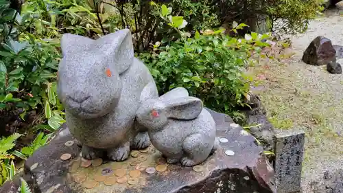 岡崎神社の狛犬