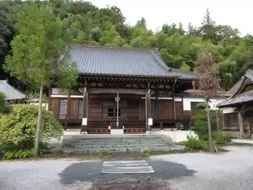 鳳林寺の本殿・本堂